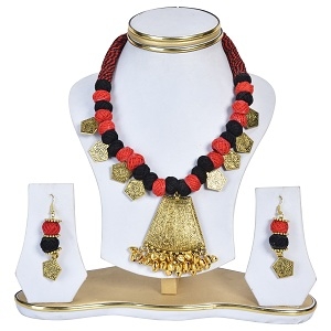 Handmade Red & Black Thread Ball Golden Necklace Set